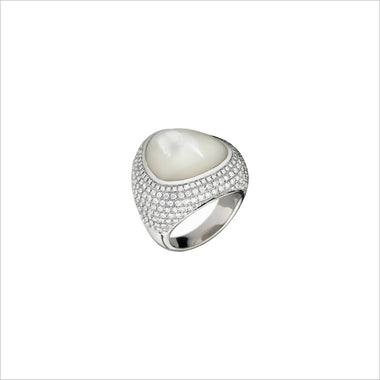 Triadra 18K Gold & Mother of Pearl Ring with Diamonds